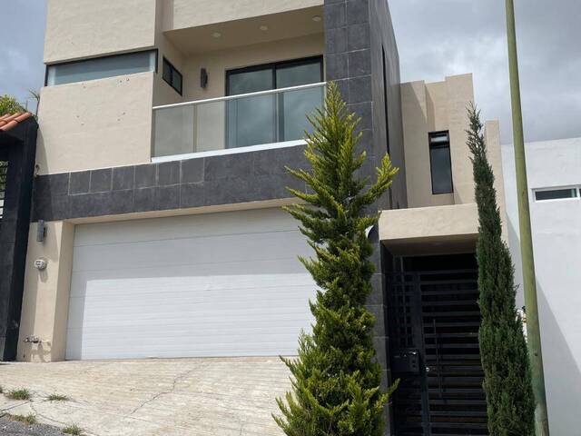 #25 - Casa para Venta en Guadalupe - ZS