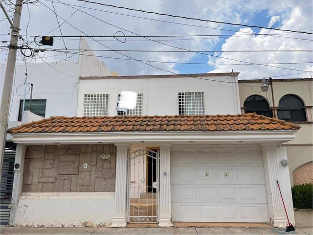 #26 - Casa para Venta en Guadalupe - ZS